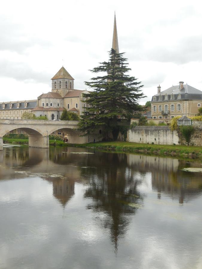 Hotel De L'Abbaye Saint-Savin  Eksteriør billede